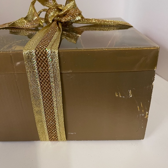 Christmas holiday candle holder. - NEW ITEM - Picture 6 of 7